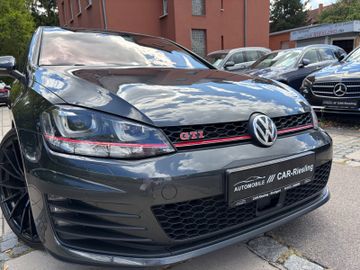 Volkswagen Golf - 3