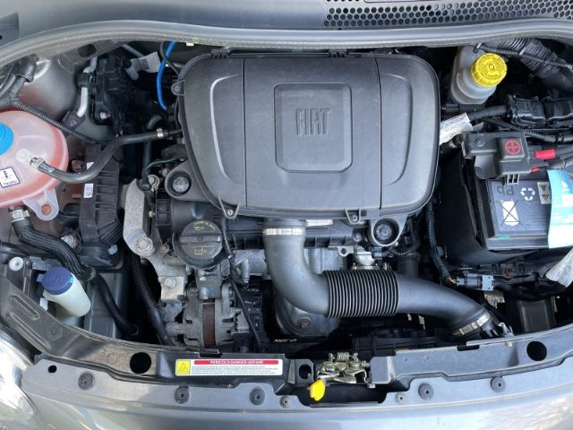 Fahrzeugabbildung Fiat 500C Cabrio 1.0 Mild Hybrid Lounge Einparkhilfe