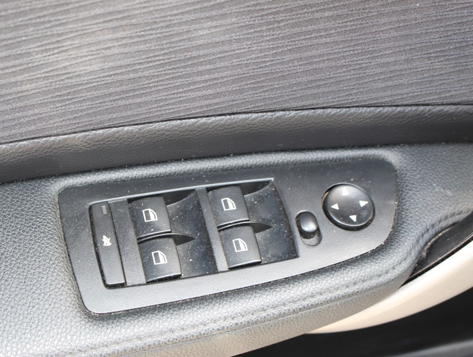 Fahrzeugabbildung BMW 116 d Avantage Paket + Klima + PDC