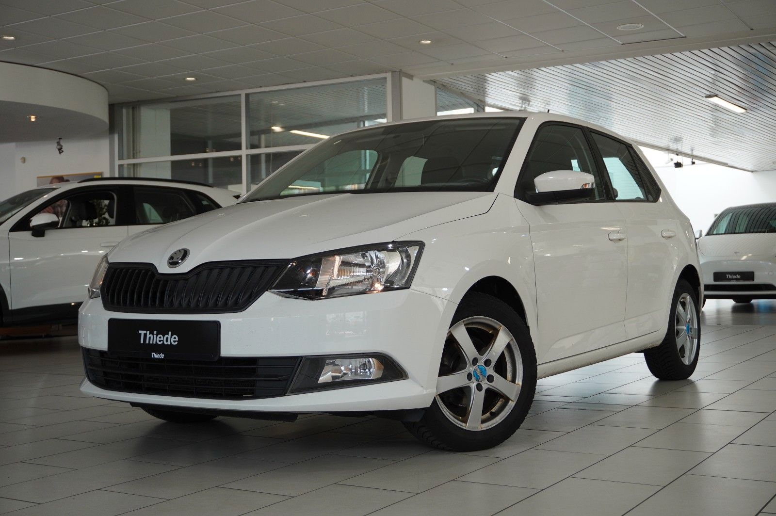 Fahrzeugabbildung SKODA Fabia LIM. 1.0 ACTIVE KLIMA/NEBEL/USB/AHK