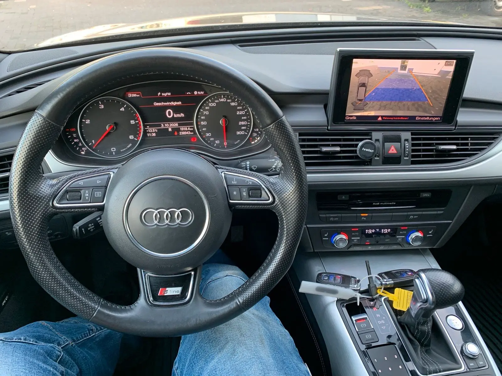 Audi A6 2012 — photo 11