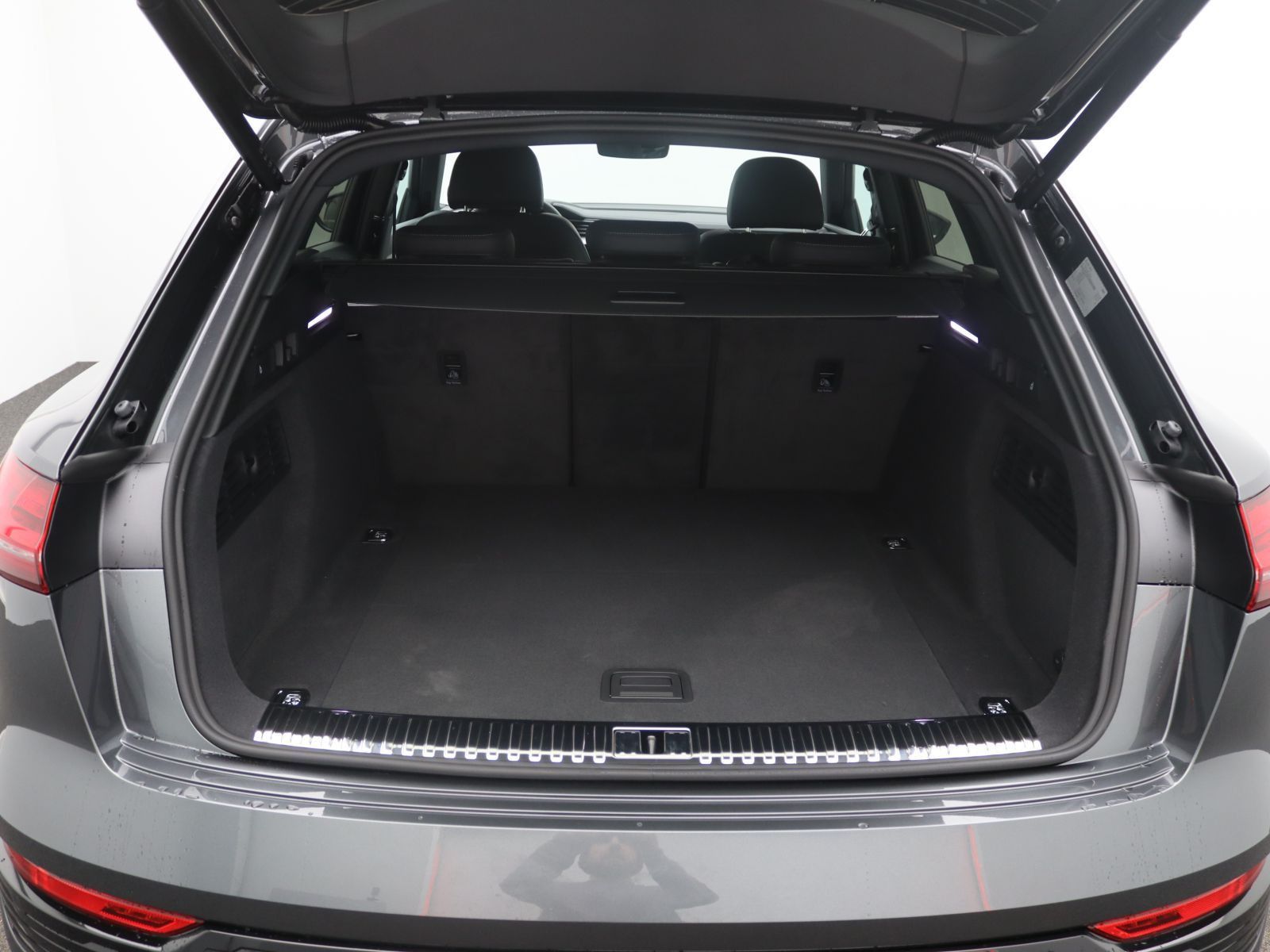 Audi Q8 e-tron - Bild 8