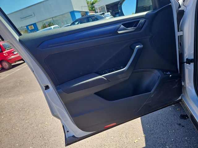 T-Roc UNITED 1.5 TSI DSG RFK AHK