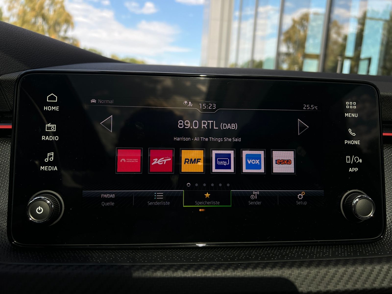 Fahrzeugabbildung SKODA Kamiq Monte Carlo 1.5 TSI DSG *AHK vorb., Matrix