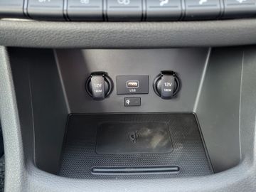 Fahrzeugabbildung Hyundai i30 FL 1.5 TGDI DCT (48V) TREND NAVI LED KOMFORT