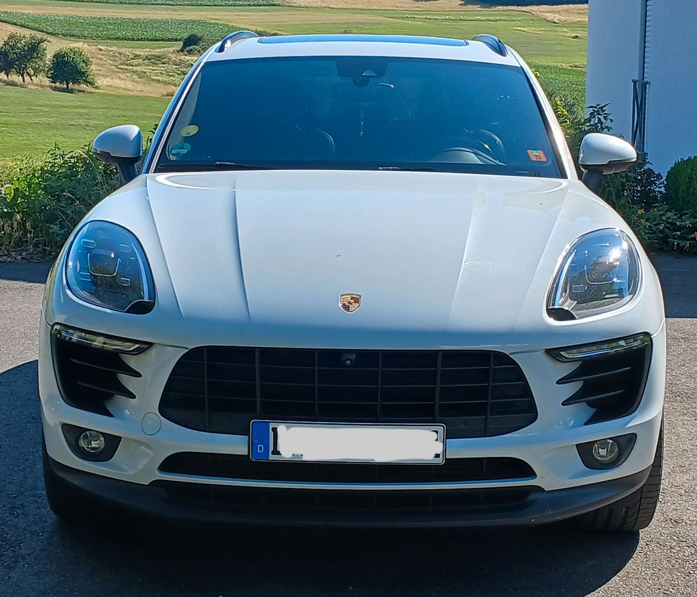 PORSCHE Macan S Diesel/PANO/PASM/PDL/PCM/AHK/STANDH/21"