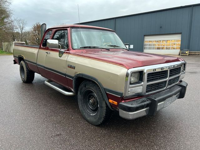 Dodge RAM D250 Cummins Club Cab