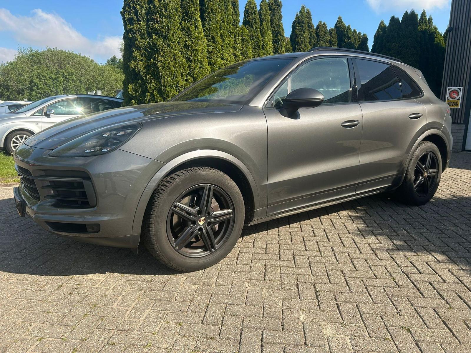 Porsche Cayenne 3.0