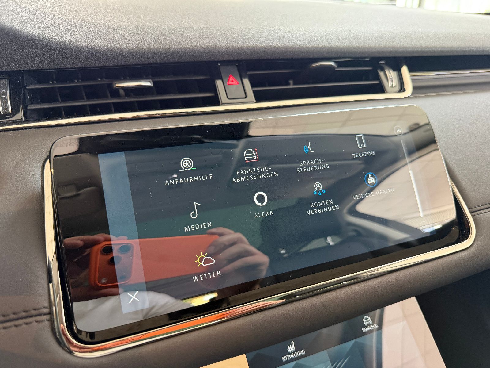 Fahrzeugabbildung Land Rover Evoque R-Dynamic SE/PANORAMA/MERIDIAN/KAMERA
