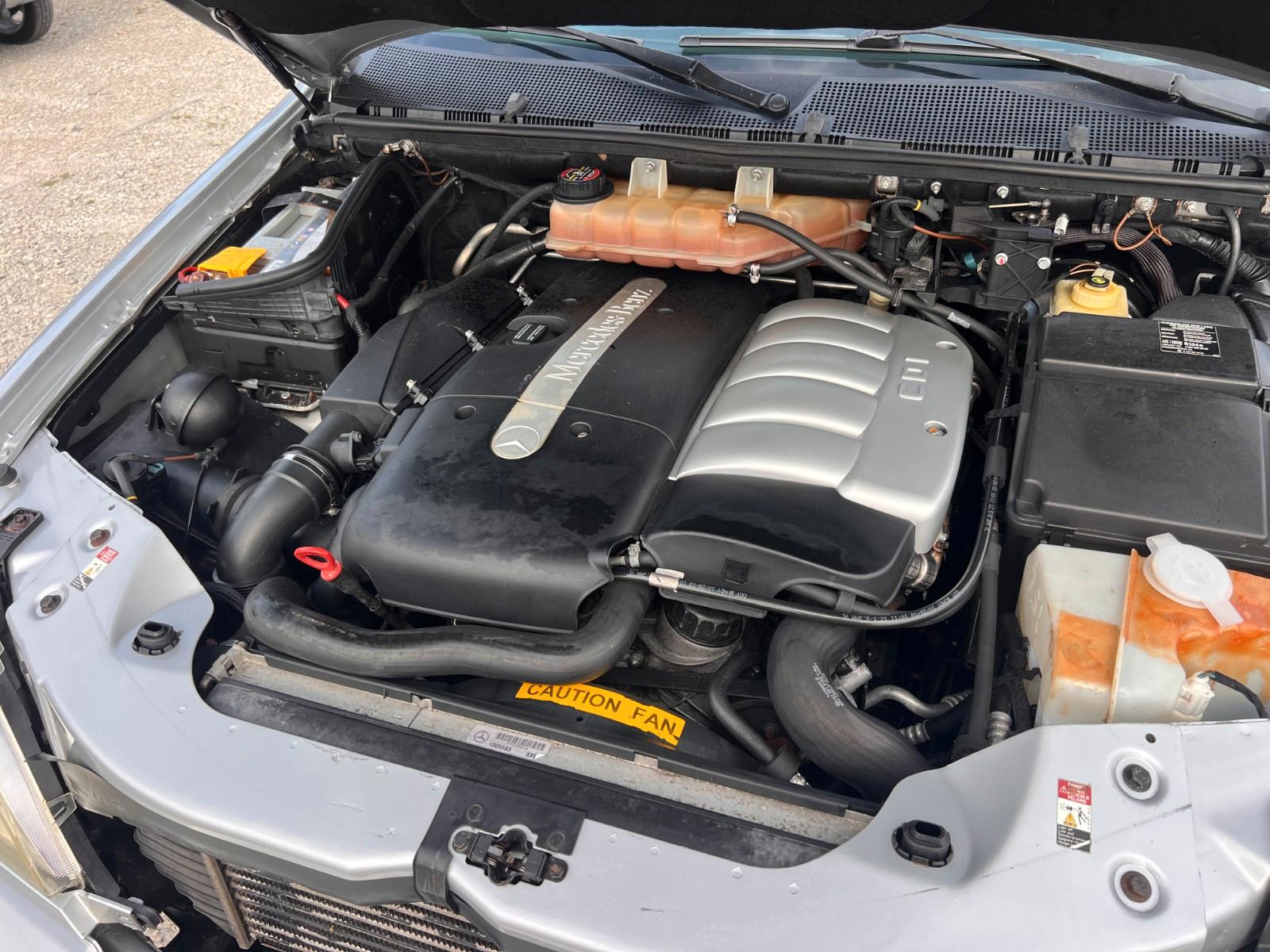 Mercedes-Benz ML270 2004 — photo 8