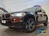 BMW X5 xdrive25d Luxury 218cv auto 7 POSTI - mit Diesel-Antrieb: Violett, Geländewagen