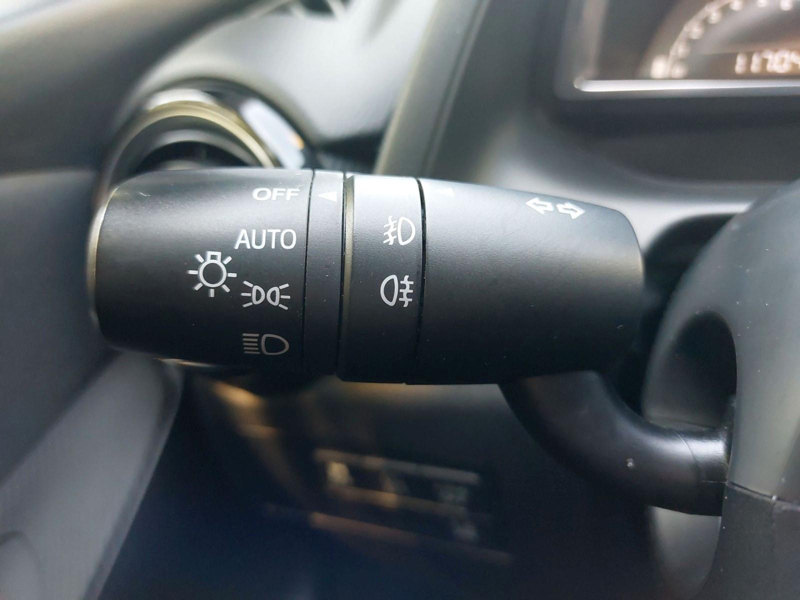 Mazda SPORTS-LINE SHZ PDC NAVI TEMPOMAT BLUETOOTH