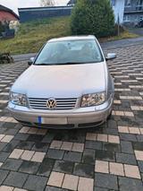 Volkswagen VW Bora 2,0 Autom. TÜV 10/27 Highline - gebrauchte VW Bora aus dem Jahr 2000