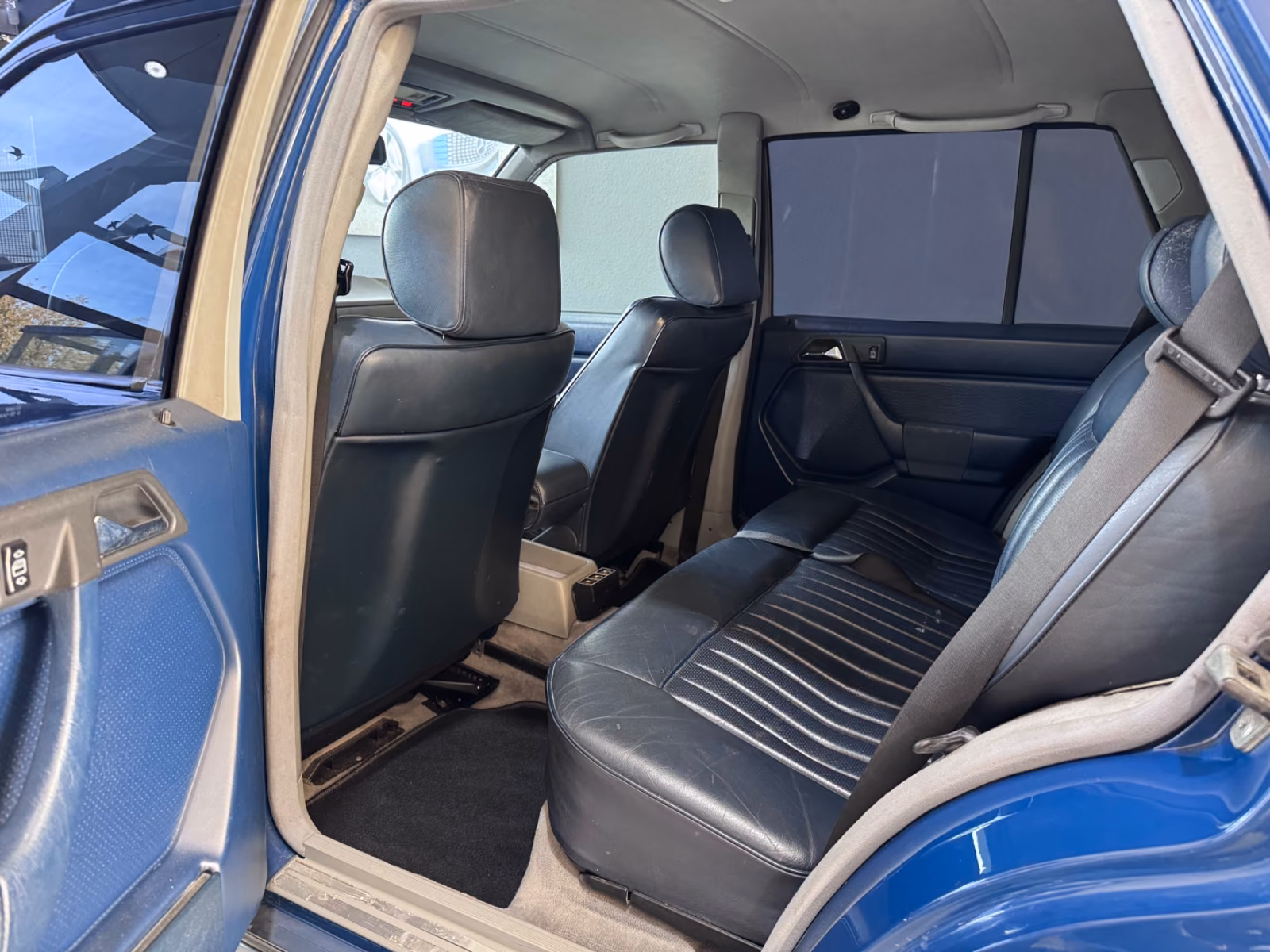 MERCEDES-BENZ E 230 132 ch BVA W124 - CLIM - CHAUFFAGE STATIONNAIRE - CUIR - ATTELAGE - 244600 km