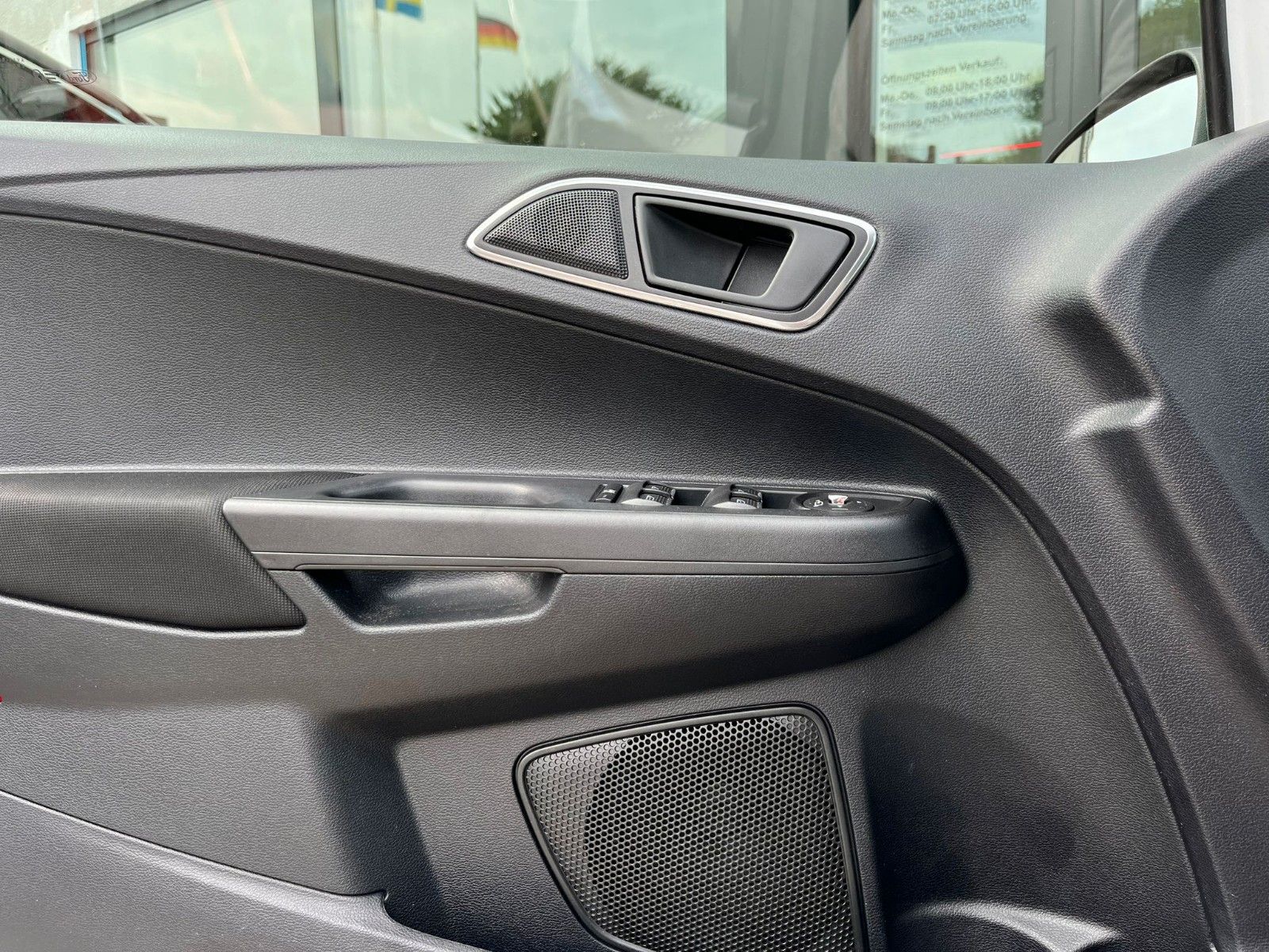Fahrzeugabbildung Ford B-Max 1.6 Sync Edition