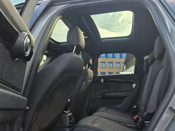 MINI One Countryman - 8