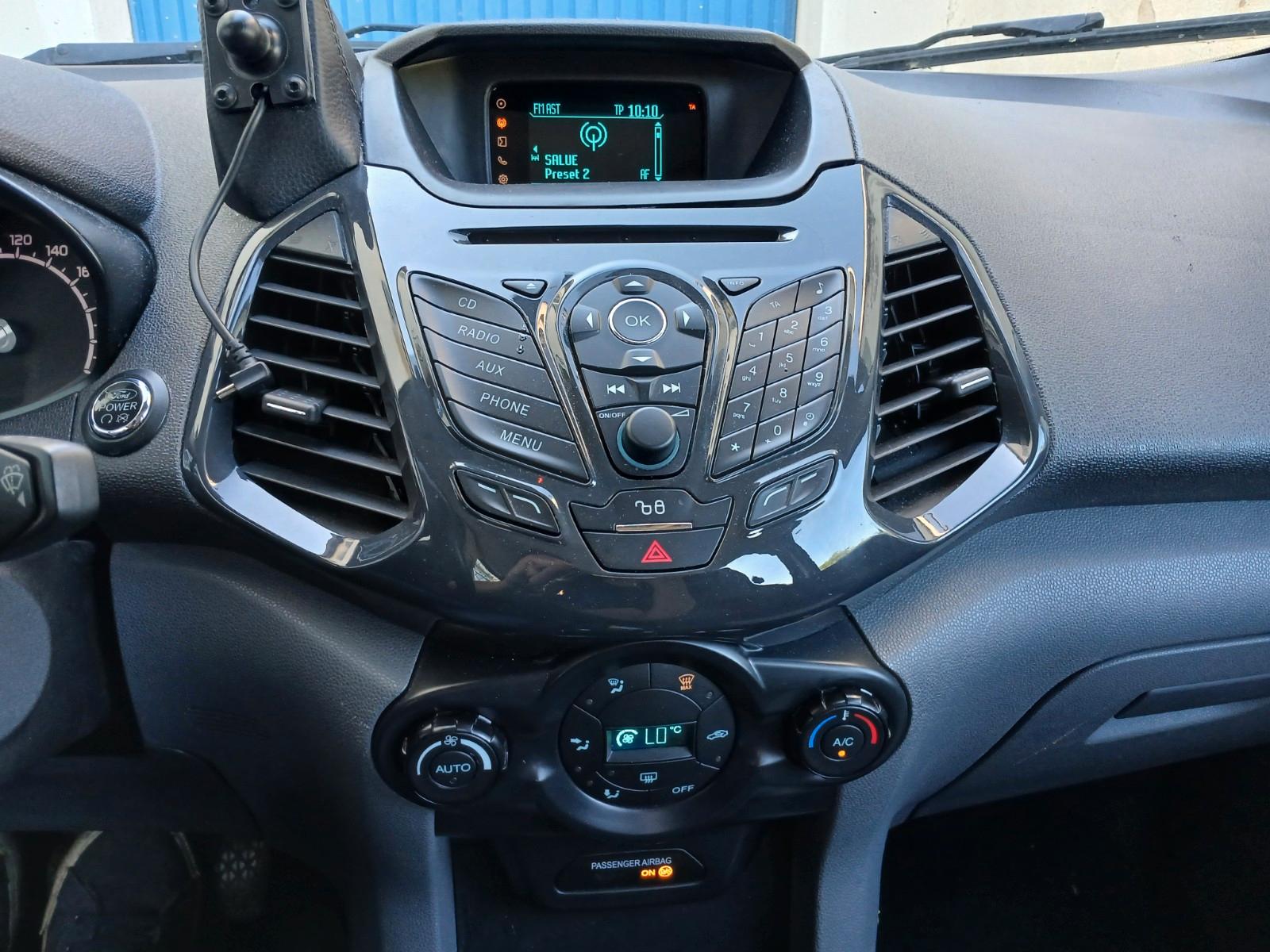Ford EcoSport 2015 — photo 8