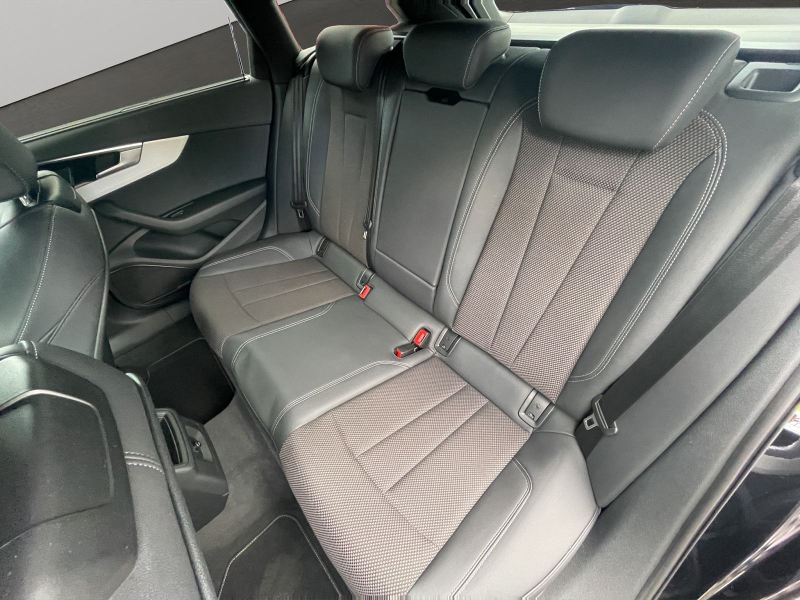 Audi A4 - Bild 16