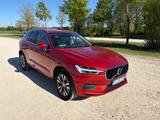 Volvo XC60 T4 Momentum Pro Geartronic - rote Volvo XC60