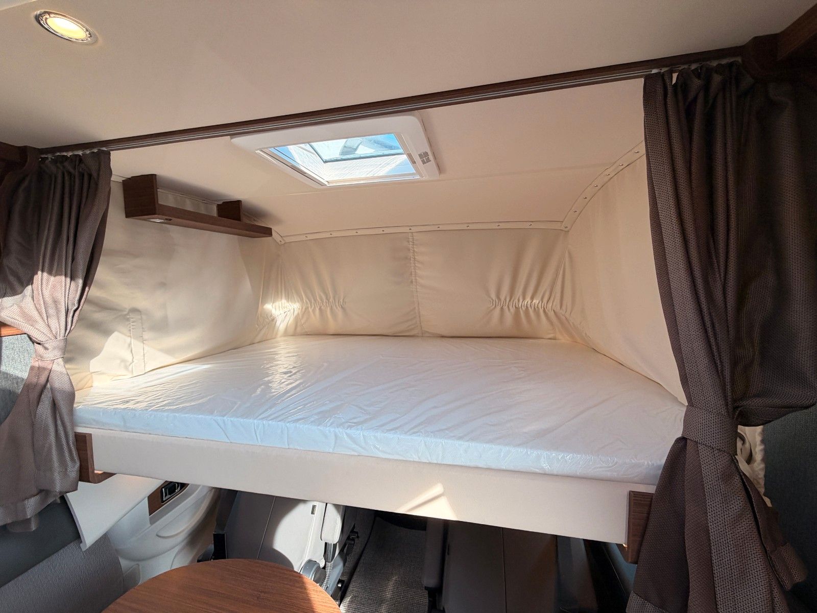 Fahrzeugabbildung Carthago chic c-line 5.0 QB L Queensbett Cortina