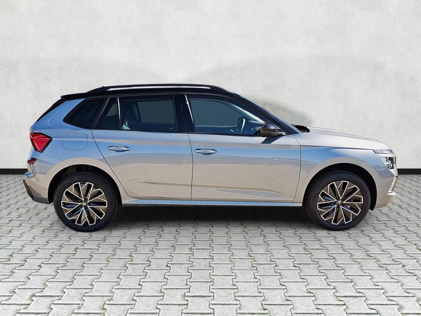 Fahrzeugabbildung SKODA Kamiq 1.0 TSI DSG Selection Black+APP+SHZ+KAMERA