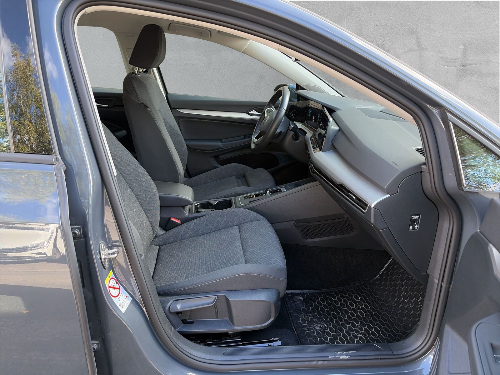 Fahrzeugabbildung Volkswagen Golf Variant 2.0 TDI Life AHK ACC AppConnect
