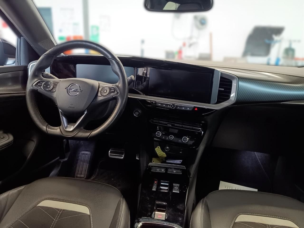 Fahrzeugabbildung Opel Mokka-e ULTIMATE 3-PHASIG NAVI/LED/KAMERA/DAB+