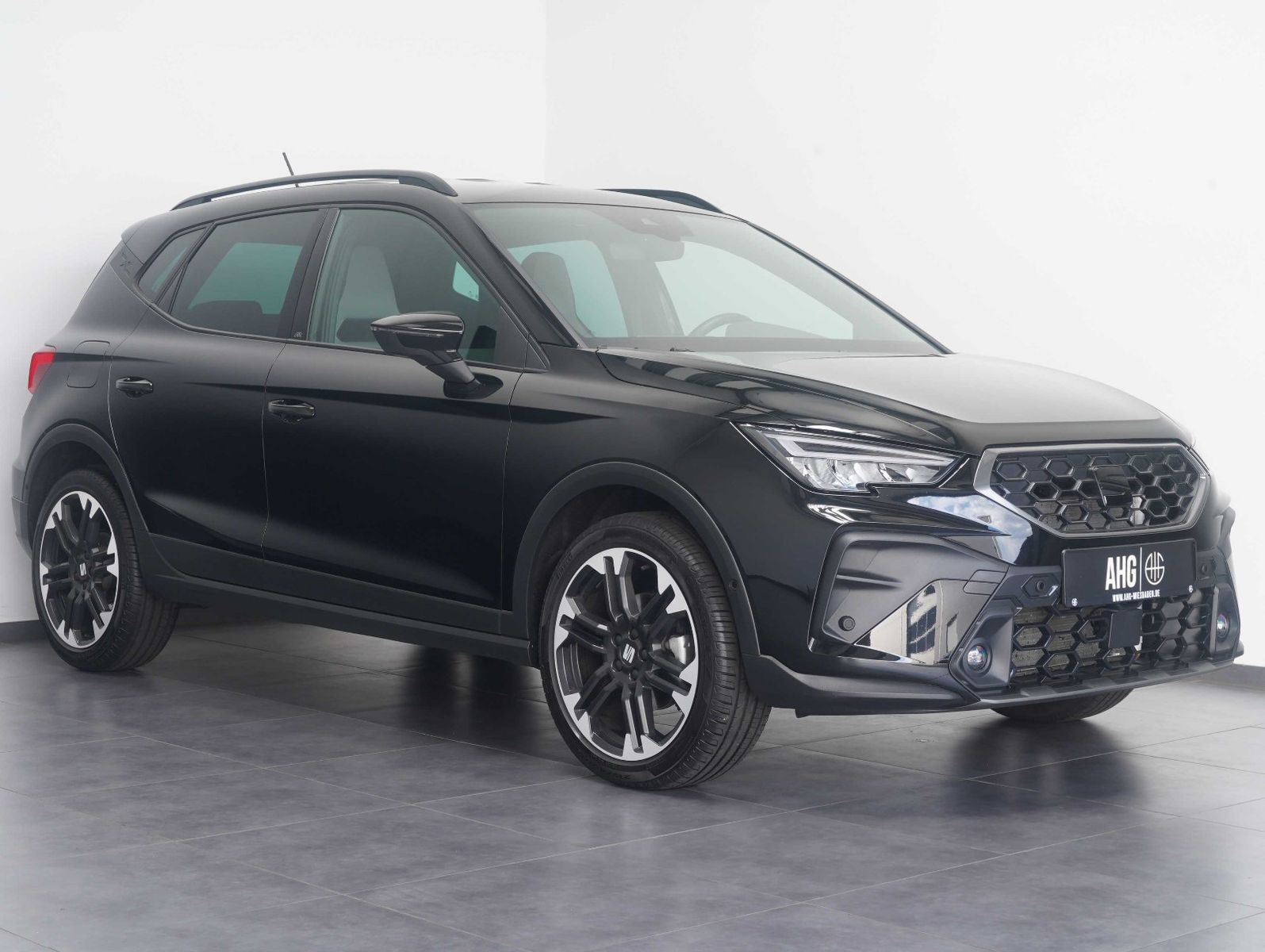 Fahrzeugabbildung SEAT Arona 1.5 TSI 110 kW FR Black Edition