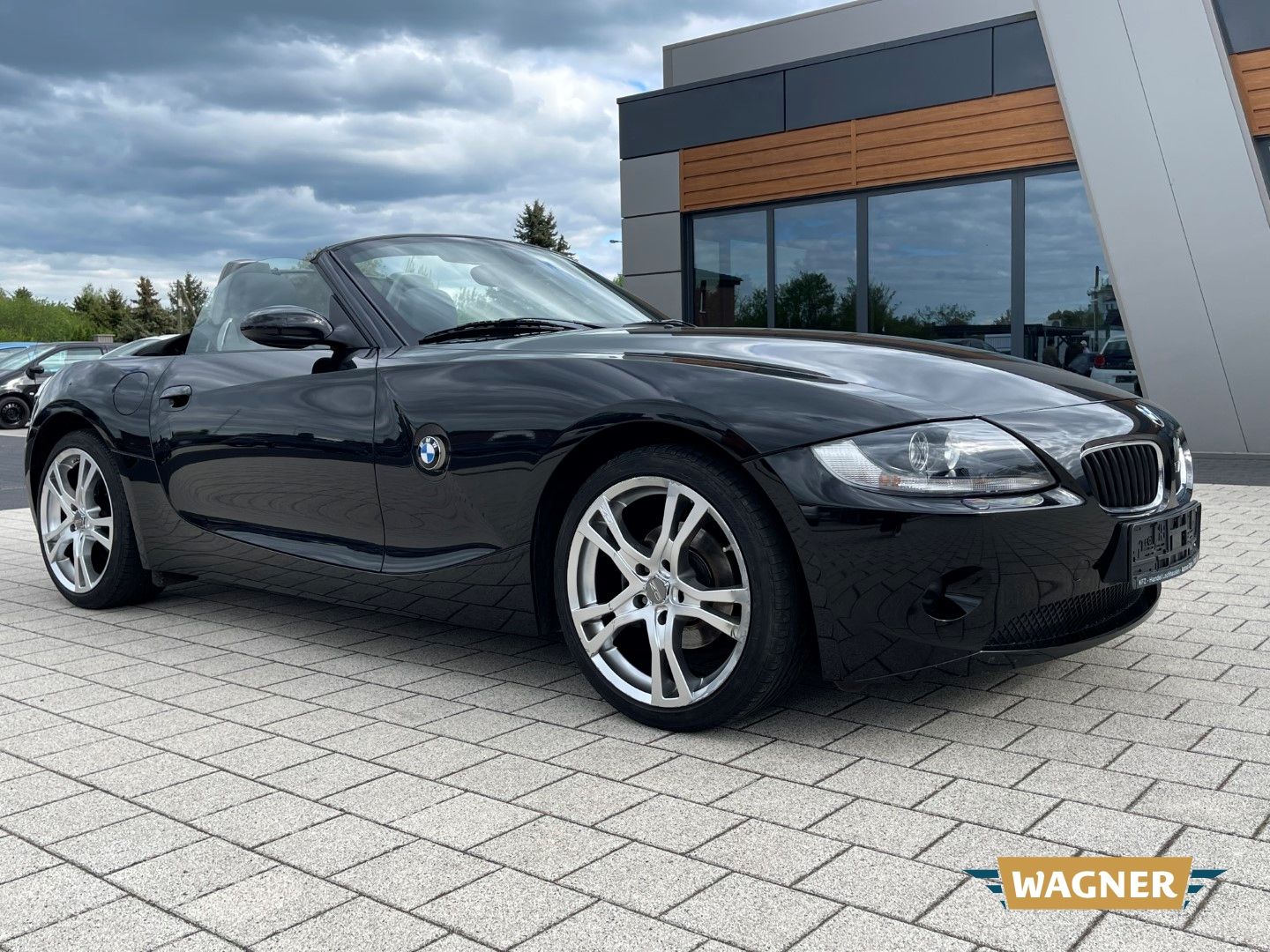Fahrzeugabbildung BMW Z4 2.0i Roadster Klima SHZ 2-Hand Top Zustand