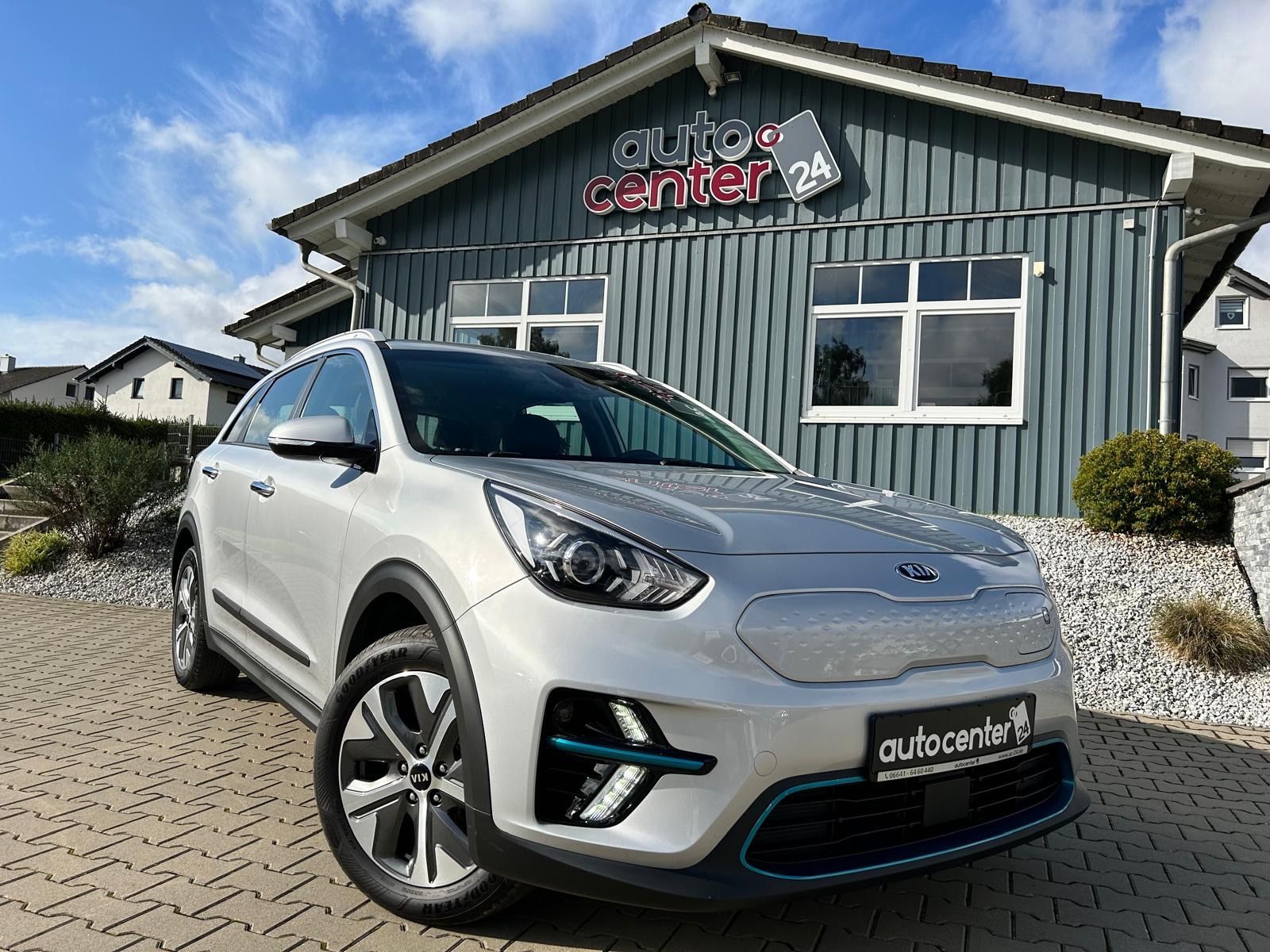Fahrzeugabbildung Kia e-Niro°64 kWh°Leder°CCS°Kamera°1.Hand