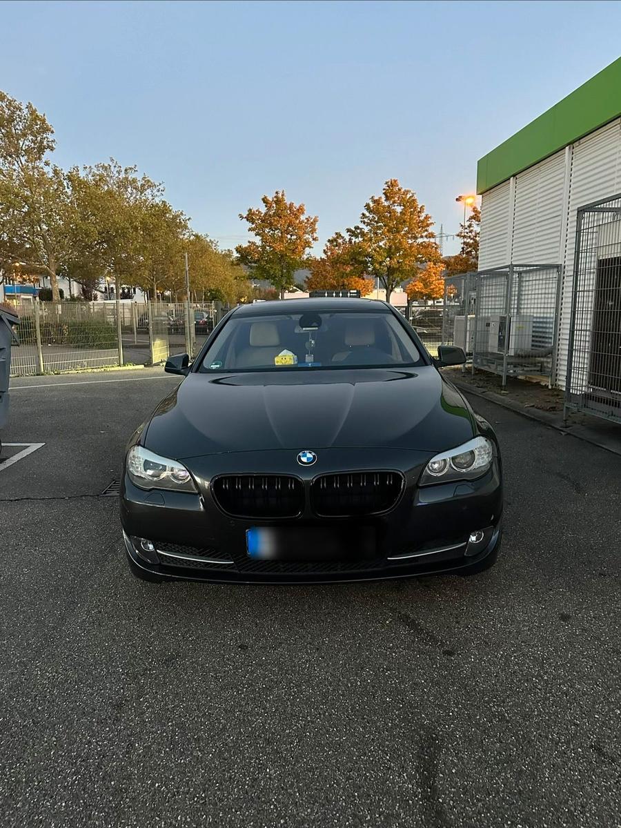 BMW 523