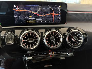 Mercedes CLA 200 - 11