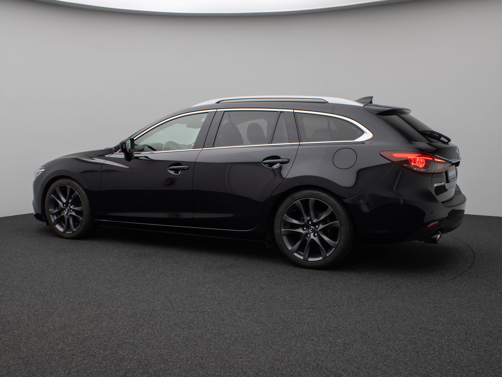 Fahrzeugabbildung Mazda 6 Kombi Sports-Line HUD BOSE Kamera AHK 8fach