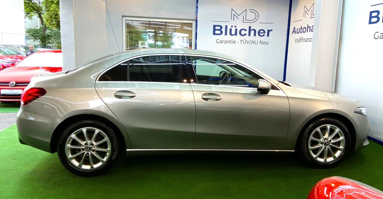 Mercedes-Benz A-Class A Limousine Sonderedition Automatik LED, миниатюра 4
