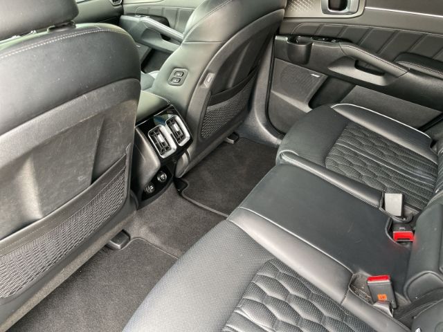 Fahrzeugabbildung Kia Sorento 1.6 T-GDI Plug-In Hybrid Platinum Autom.