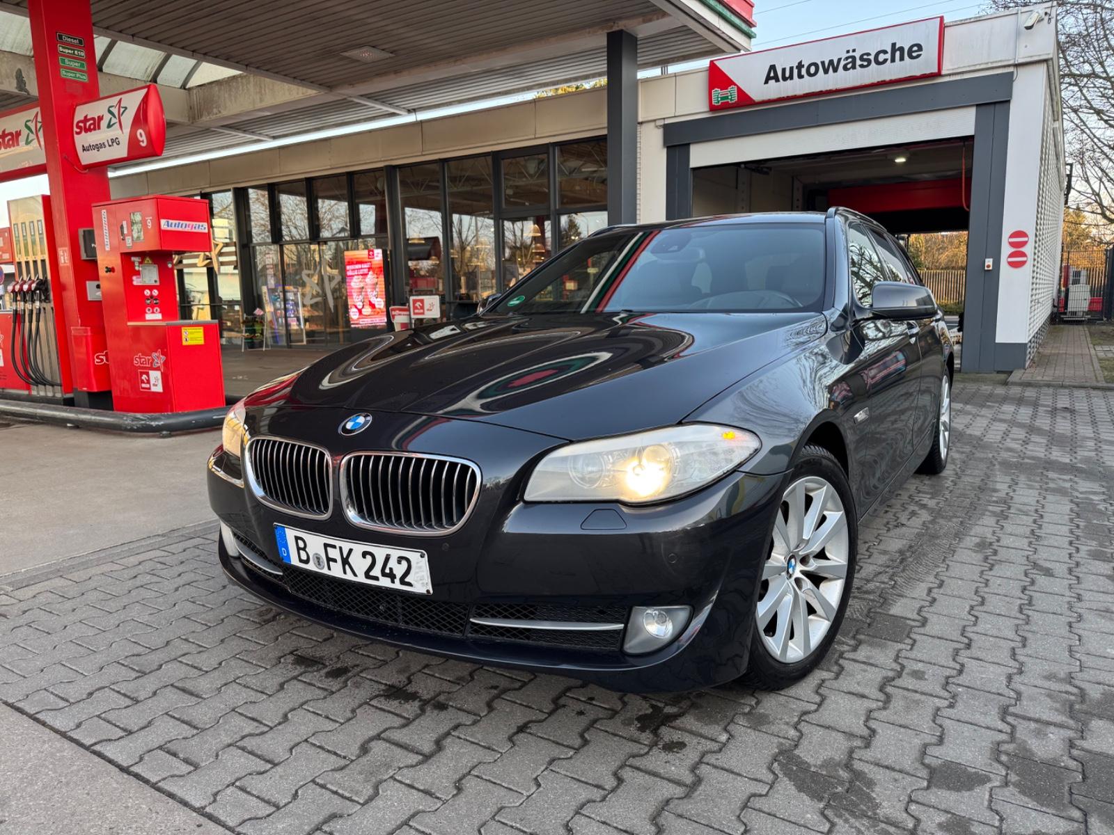 BMW 530d Touring,Allrad, Panorama-Dach,Automatik