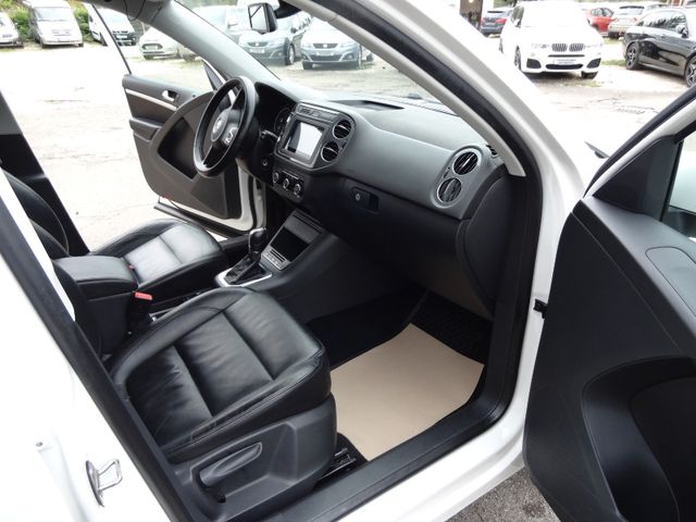 Fahrzeugabbildung Volkswagen Tiguan Sport Style 4Motion/Xenon/SitzH/PDC/Leder