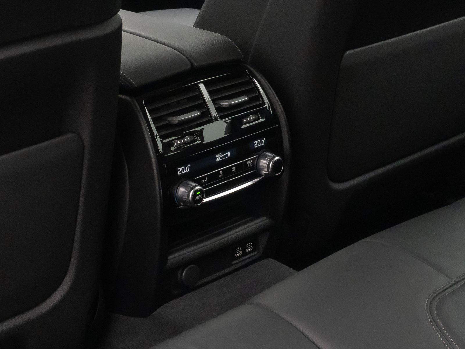 Fahrzeugabbildung BMW 520d Alarm DAB HUD Kamera 4xKlima Leder Komfort