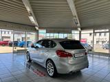 BMW 220i Active Tourer AUT./LED/NAVI/DAB/PDC V-H - BMW 220 Active Tourer aus 2020