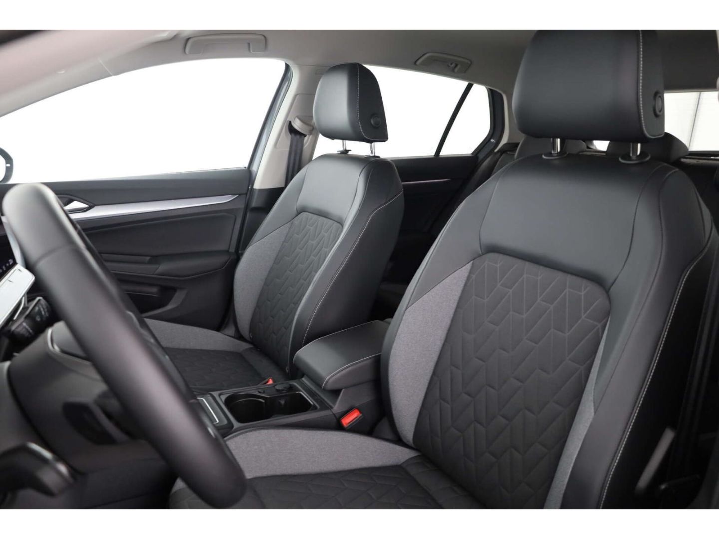 Volkswagen Golf - Bild 12