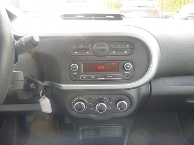 Fahrzeugabbildung Renault Twingo 1,0 SCe 65 Zen >35.300KM/Sitzheiz/Klima<
