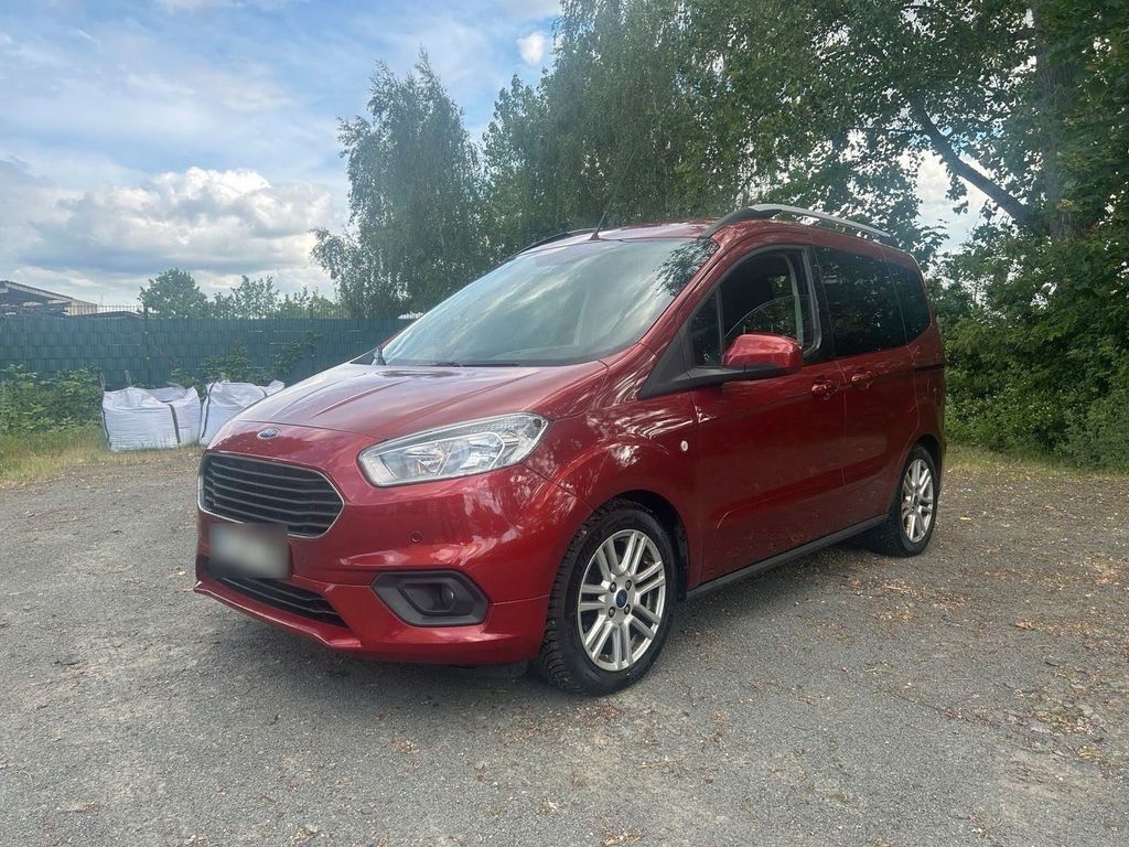 Image of Ford Tourneo Courier