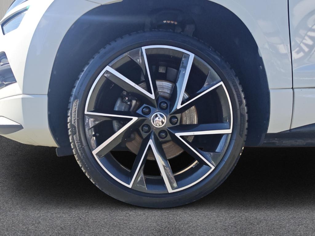 Skoda Karoq 1.5 TSI DSG Sportline AHK Navi elHeck RKam
