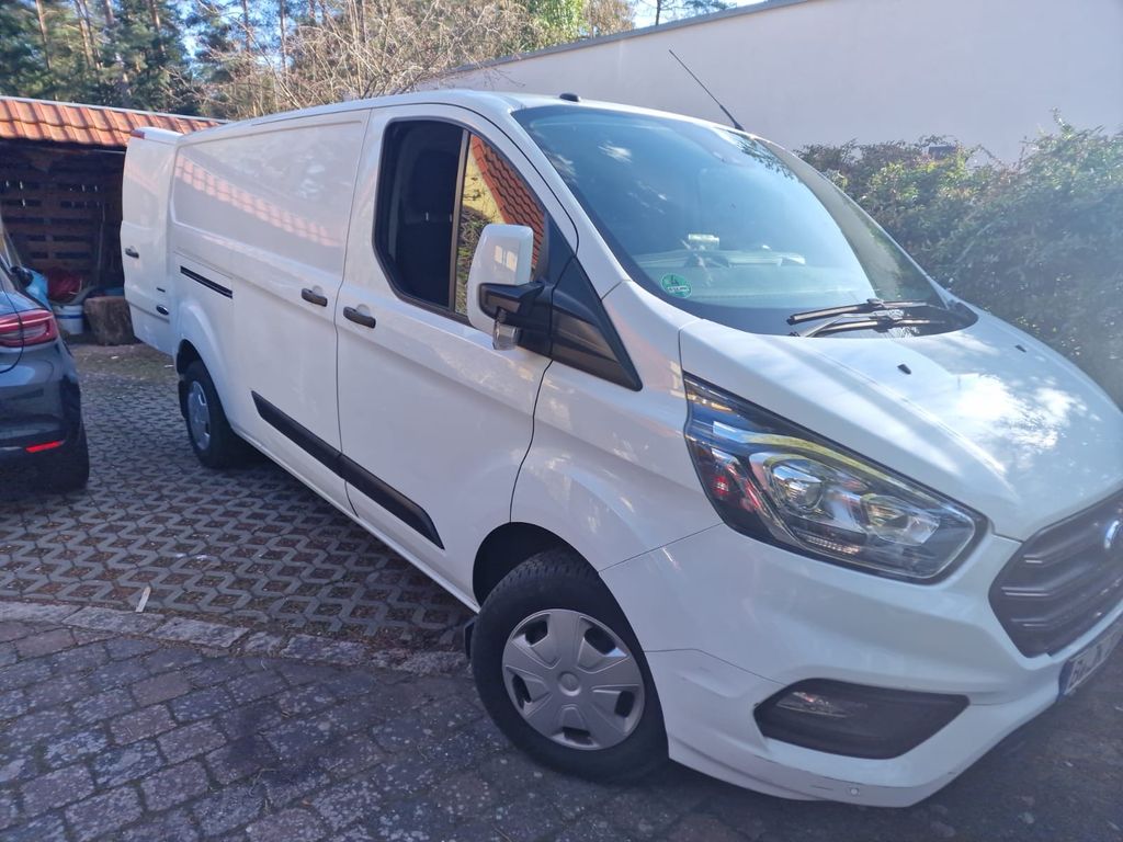 Image of Ford Transit Custom