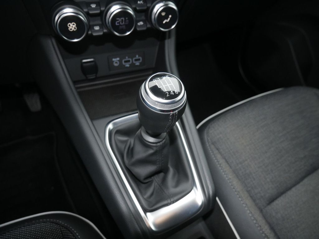 Fahrzeugabbildung Renault Captur Intens TCe 130 SHZ KAMERA NAVI AHK LED