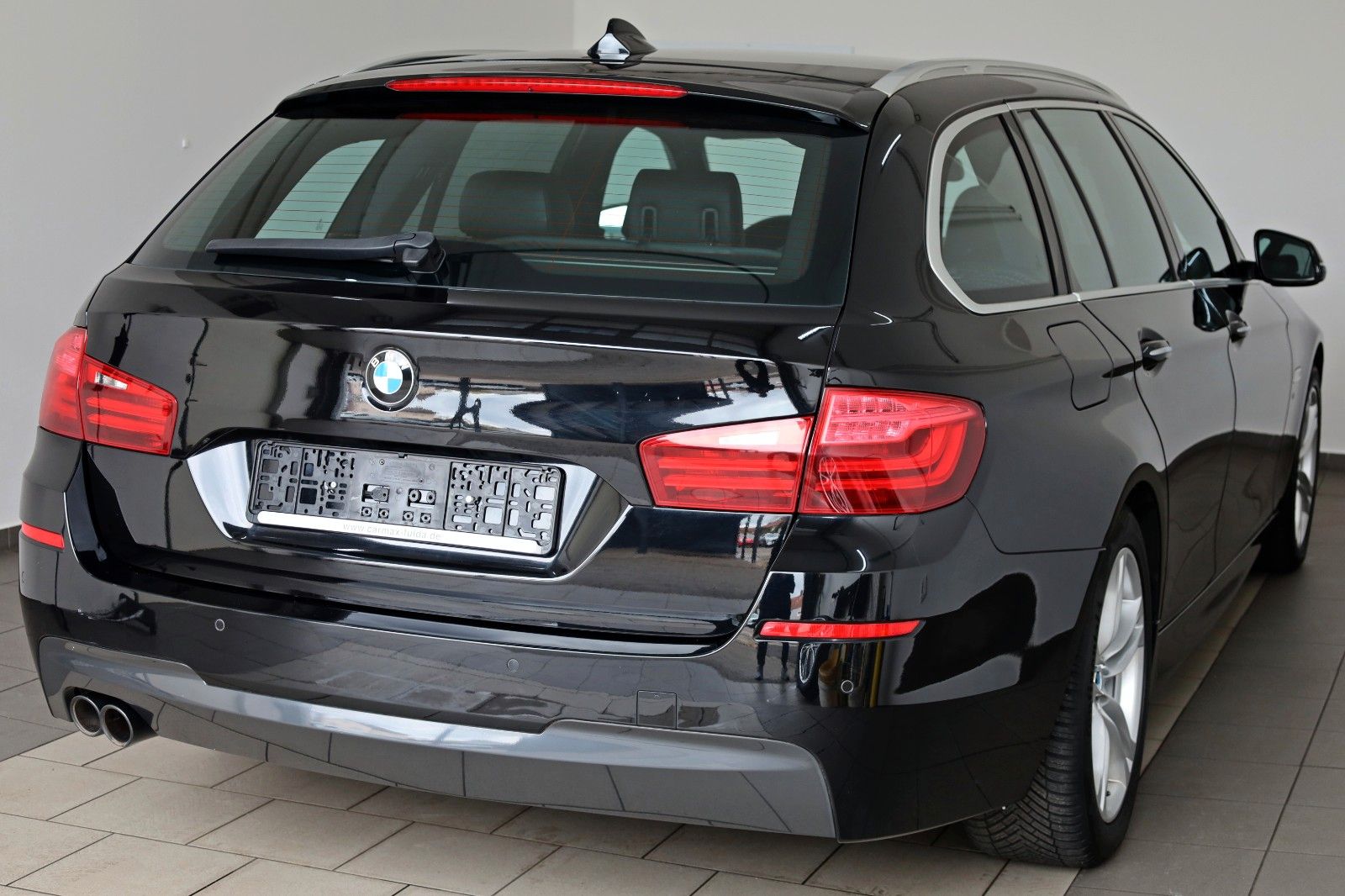 Fahrzeugabbildung BMW 530d Touring M Sport Leder,Navi,Xenon,ACC,SH,PDC