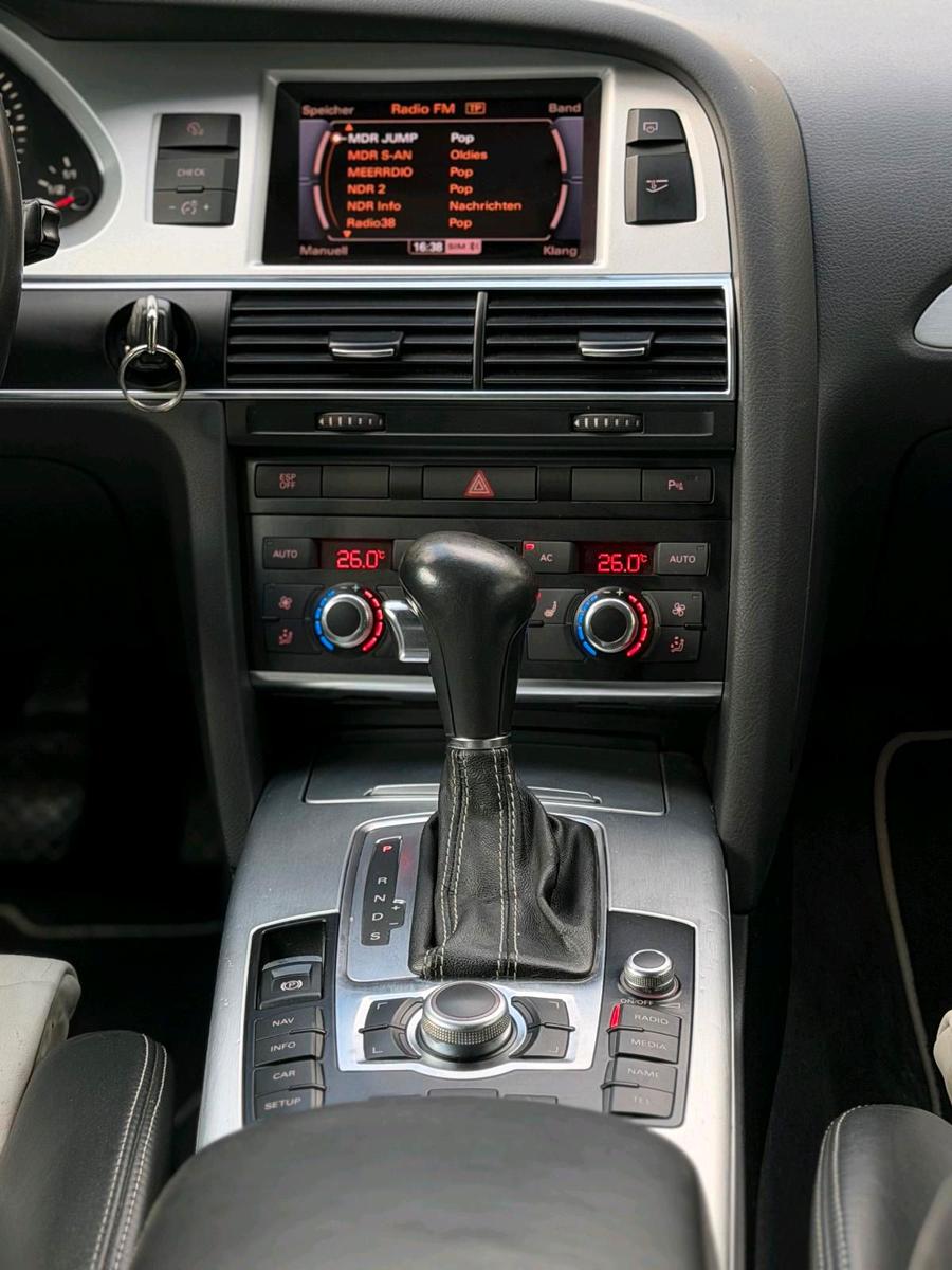 Audi Quattro 2011 — photo 12