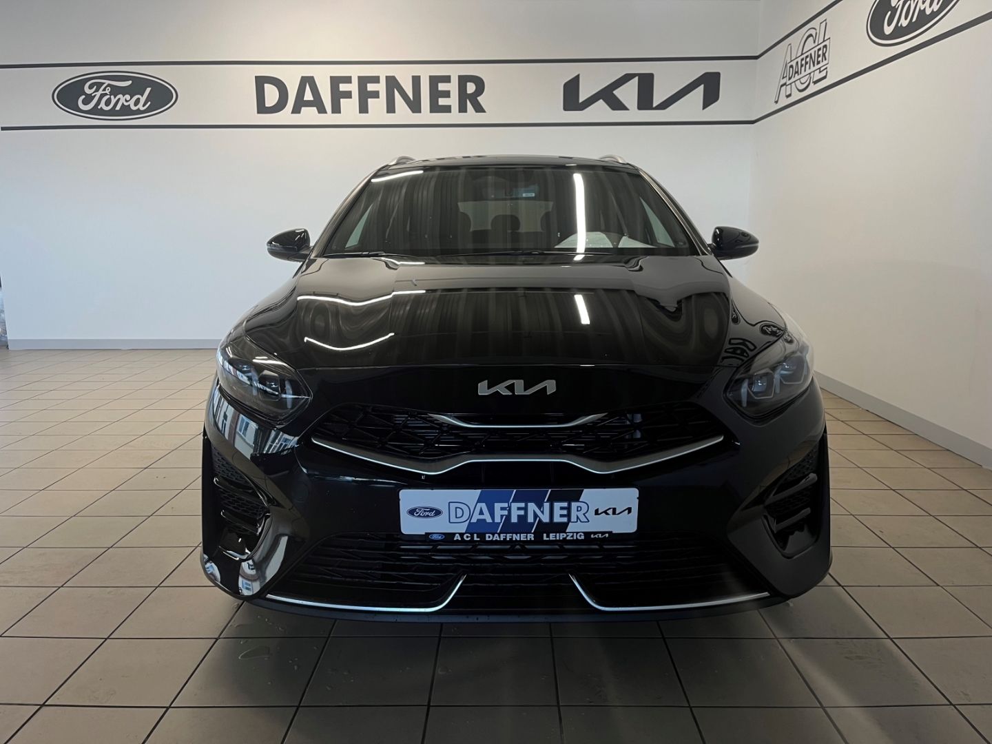 Fahrzeugabbildung Kia Ceed_sw Sportswagon GT Line 1.5 T-GDI JBL SHZ