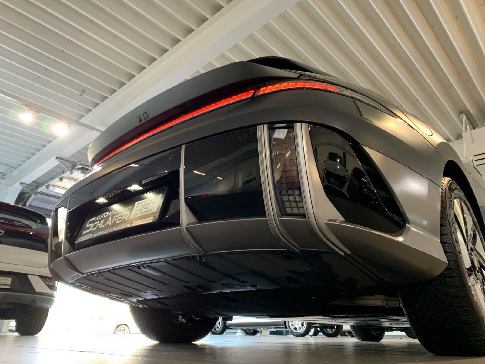 Fahrzeugabbildung Hyundai IONIQ 6 Techniq Elektro 4WD 77,4 kWh