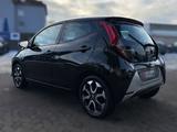 Toyota Aygo X-Play Team D Apple CarPlay Android Auto Al - schwarze Toyota Aygo (X)